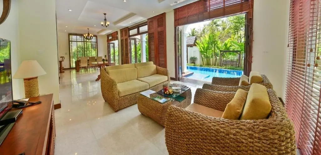 Ruby 7 Furama Villa Ocean View, Be Boi Rieng Da Nang