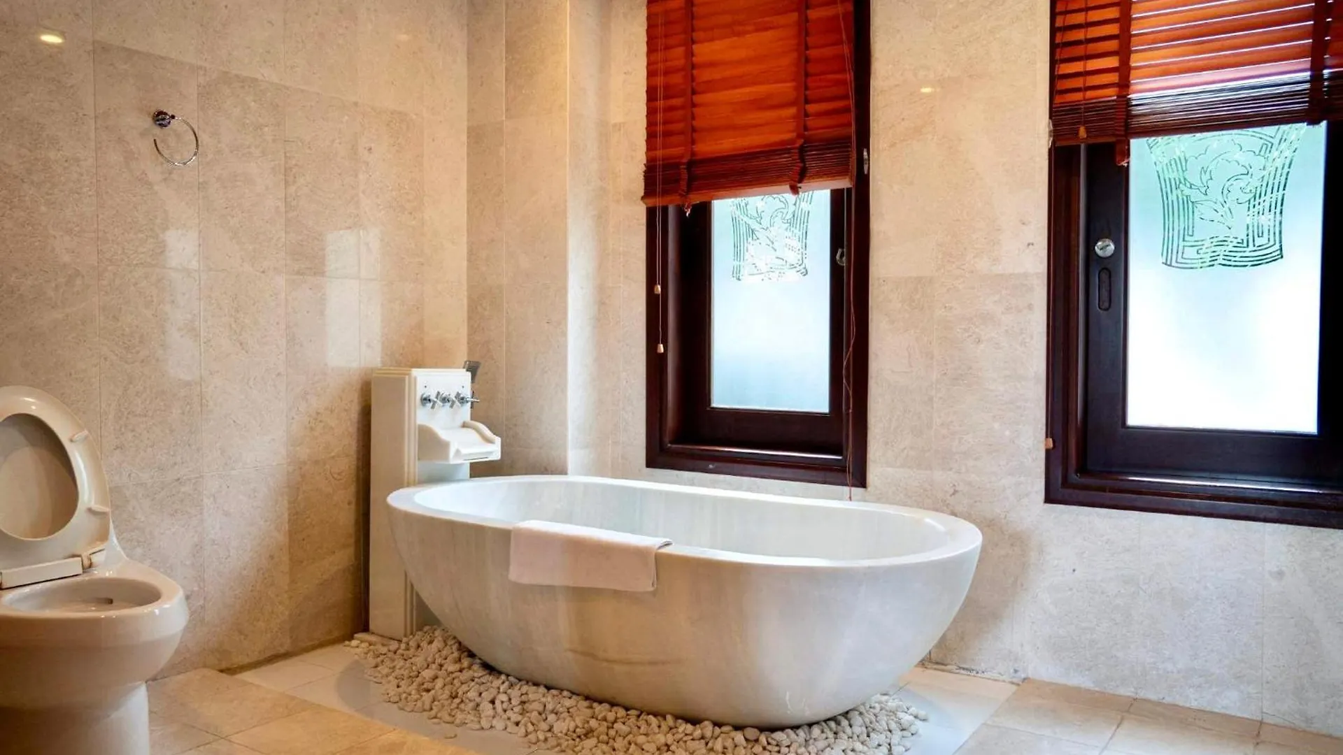 Ruby 7 Furama Villa Ocean View, Be Boi Rieng Da Nang Vietnam